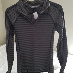 The North Face Womans size XS LS top